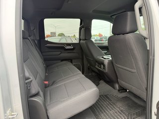 2022 Chevrolet Silverado 1500 in Plessisville, Quebec - 10 - w320h240px