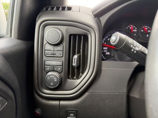 Chevrolet Silverado 1500  2022 à Plessisville, Québec - 23 - w320h240px