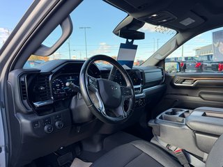 Chevrolet Silverado 1500  2023 à Victoriaville, Québec - 17 - w320h240px
