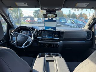 Chevrolet Silverado 1500  2023 à Victoriaville, Québec - 12 - w320h240px