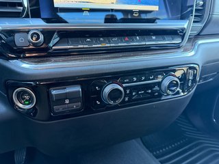 Chevrolet Silverado 1500  2023 à Victoriaville, Québec - 24 - w320h240px