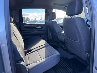 Chevrolet Silverado 1500  2023 à Victoriaville, Québec - 10 - w320h240px