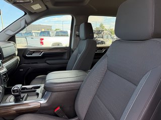 2023 Chevrolet Silverado 1500 in Plessisville, Quebec - 17 - w320h240px