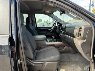 2023 Chevrolet Silverado 1500 in Plessisville, Quebec - 13 - w320h240px