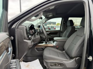 Chevrolet Silverado 1500  2023 à Victoriaville, Québec - 12 - w320h240px