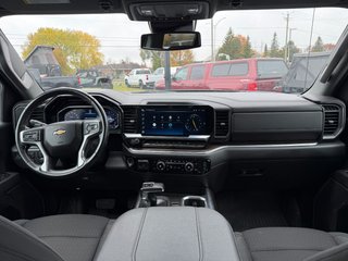 Chevrolet Silverado 1500  2024 à Plessisville, Québec - 13 - w320h240px