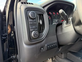 2025 Chevrolet Silverado 1500 in Plessisville, Quebec - 21 - w320h240px