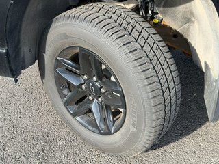 2025 Chevrolet Silverado 1500 in Plessisville, Quebec - 2 - w320h240px