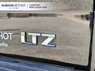 2015 Chevrolet Silverado 2500HD in Plessisville, Quebec - 12 - w320h240px