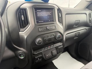Chevrolet Silverado 2500HD  2024 à Victoriaville, Québec - 18 - w320h240px