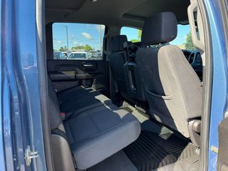Chevrolet Silverado 2500HD  2024 à Victoriaville, Québec - 10 - w320h240px