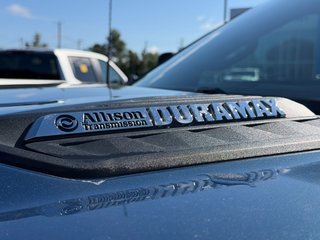 Chevrolet Silverado 2500HD  2024 à Victoriaville, Québec - 2 - w320h240px
