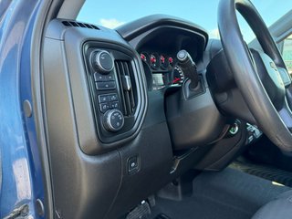 Chevrolet Silverado 2500HD  2024 à Victoriaville, Québec - 20 - w320h240px