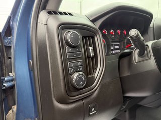 Chevrolet Silverado 2500HD  2024 à Victoriaville, Québec - 22 - w320h240px