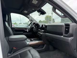 Chevrolet Silverado 3500HD  2024 à Victoriaville, Québec - 15 - w320h240px