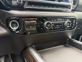 2024 Chevrolet Silverado 3500HD in Plessisville, Quebec - 27 - w320h240px