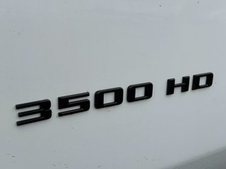 Chevrolet Silverado 3500HD  2024 à Victoriaville, Québec - 4 - w320h240px