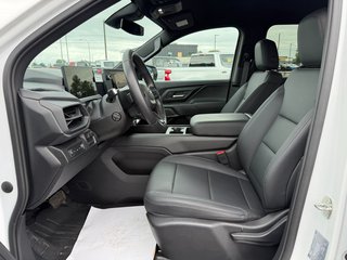 2025 Chevrolet Silverado EV in Plessisville, Quebec - 14 - w320h240px