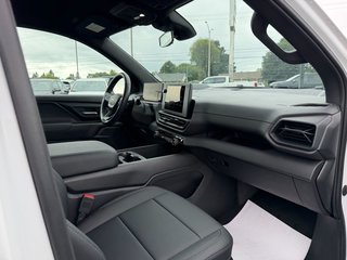 2025 Chevrolet Silverado EV in Plessisville, Quebec - 13 - w320h240px