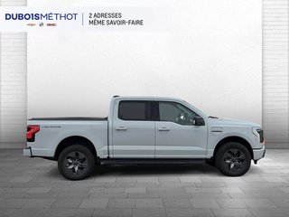 2023 Ford F-150 Lightning in Victoriaville, Quebec - 8 - w320h240px