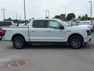 Ford F-150 Lightning  2023 à Plessisville, Québec - 10 - w320h240px