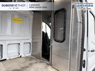 2022 Ford Transit Cargo Van in Plessisville, Quebec - 12 - w320h240px
