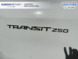 Ford Transit Cargo Van  2024 à Victoriaville, Québec - 10 - w320h240px