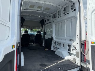 2025 Ford Transit Cargo Van in Victoriaville, Quebec - 8 - w320h240px