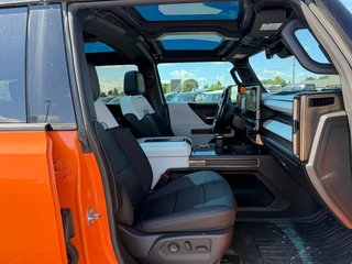 GMC HUMMER EV SUV  2024 à Victoriaville, Québec - 15 - w320h240px