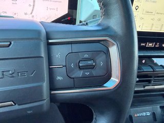 GMC HUMMER EV SUV  2024 à Victoriaville, Québec - 29 - w320h240px