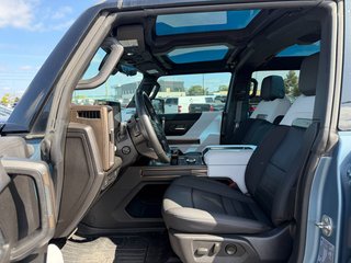 2024 GMC HUMMER EV SUV in Plessisville, Quebec - 17 - w320h240px