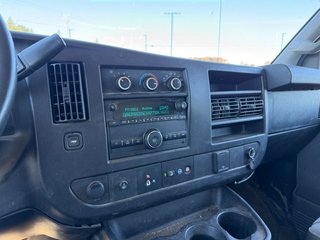 2021 GMC Savana Commercial Cutaway in Victoriaville, Quebec - 13 - w320h240px