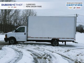 2024 GMC Savana Commercial Cutaway 4500, CUBE 16 PIEDS, V8 6.6L ESSENCE, DOULE ROUES! in Victoriaville, Quebec - 3 - w320h240px