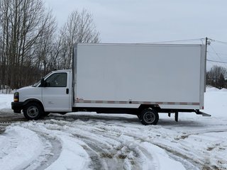 2024 GMC Savana Commercial Cutaway 4500, CUBE 16 PIEDS, V8 6.6L ESSENCE, DOULE ROUES! in Victoriaville, Quebec - 3 - w320h240px