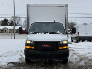 2024 GMC Savana Commercial Cutaway 4500, CUBE 16 PIEDS, V8 6.6L ESSENCE, DOULE ROUES! in Victoriaville, Quebec - 2 - w320h240px