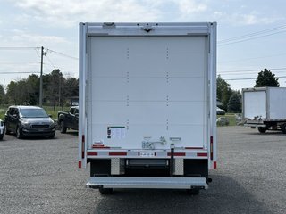 GMC Savana  2026 à Victoriaville, Québec - 5 - w320h240px
