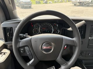 GMC Savana  2026 à Victoriaville, Québec - 17 - w320h240px
