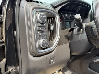 2021 GMC Sierra 1500 in Victoriaville, Quebec - 16 - w320h240px
