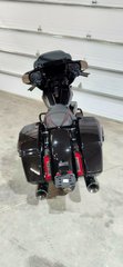 2025 Harley-Davidson Street Glide 121 CVO in Victoriaville, Quebec - 3 - w320h240px