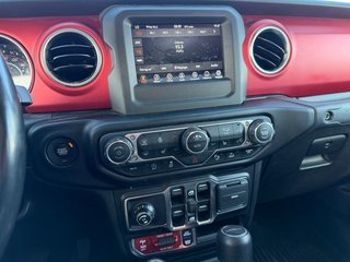 2021 Jeep Gladiator in Plessisville, Quebec - 18 - w320h240px