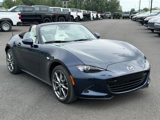 Mazda MX-5  2022 à Plessisville, Québec - 8 - w320h240px