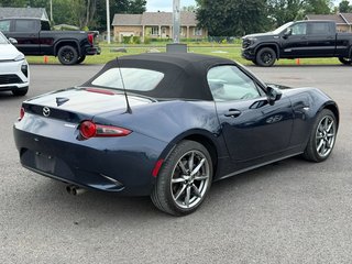 Mazda MX-5  2022 à Plessisville, Québec - 13 - w320h240px