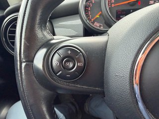 2014 MINI Cooper Hardtop in Plessisville, Quebec - 22 - w320h240px