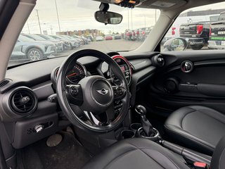 2014 MINI Cooper Hardtop in Plessisville, Quebec - 13 - w320h240px