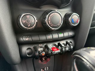 2014 MINI Cooper Hardtop in Plessisville, Quebec - 19 - w320h240px