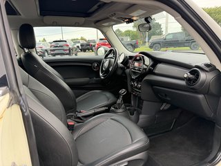 2014 MINI Cooper Hardtop in Plessisville, Quebec - 11 - w320h240px