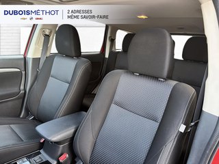 2017 Mitsubishi Outlander in Victoriaville, Quebec - 21 - w320h240px