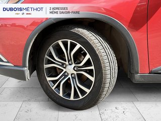 2017 Mitsubishi Outlander in Victoriaville, Quebec - 2 - w320h240px