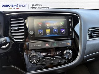 2017 Mitsubishi Outlander in Victoriaville, Quebec - 29 - w320h240px
