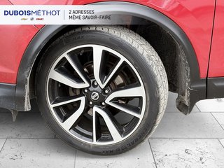 Nissan Qashqai SL, AWD, CUIR, TOIT, 2.0L !!! 2017 à Plessisville, Québec - 2 - w320h240px